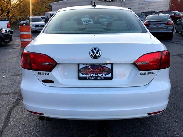 2011 Volkswagen Jetta SEL Premium Auto w/CWP/SULEV CALL OR TEXT... for sale in Cleveland, OH – photo 6