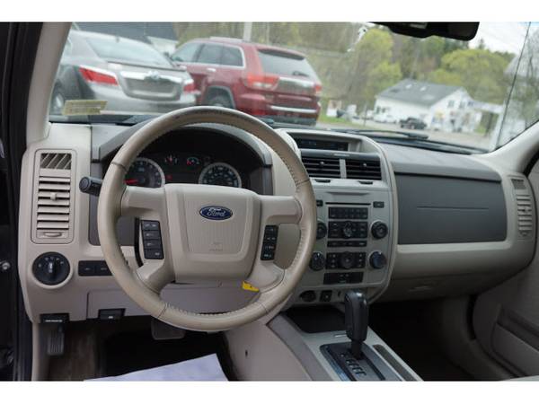 2010 Ford Escape XLT - - by dealer - vehicle for sale in Bowdoin, ME – photo 5