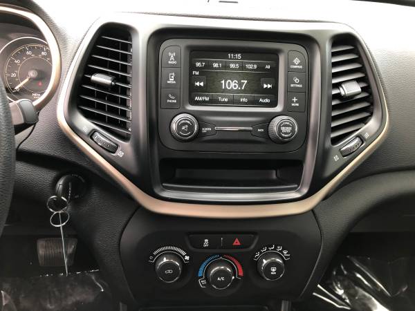 ********2015 JEEP CHEROKEE SPORT********NISSAN OF ST. ALBANS for sale in St. Albans, VT – photo 11