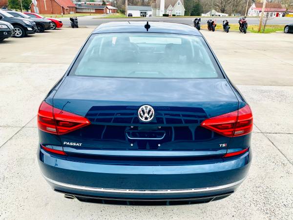 2018 VOLKSWAGEN PASSAT R-LINE 4D 4-Cyl 2.0 TURBO LITER CALL OR TEXT... for sale in Clarksville, TN – photo 5