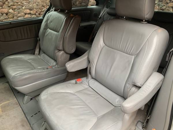 **LOW 84,000 MILE**2009TOYOTA SIENNA XLE W/LEATHER, REAR... for sale in Hurricane, UT – photo 7