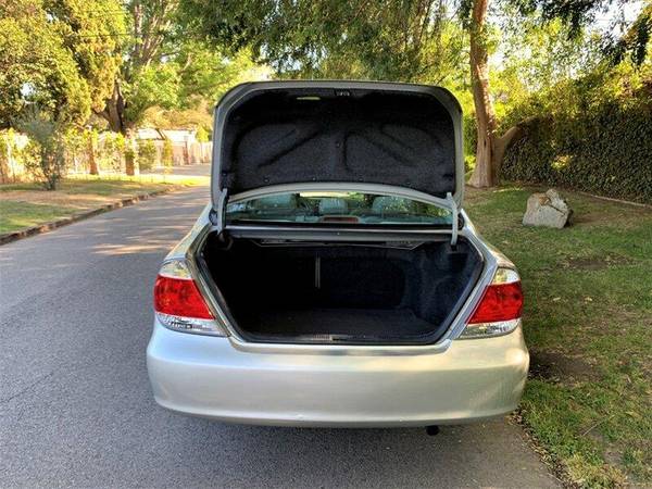 2006 Toyota Camry LE LE 4dr Sedan w/Manual - - by for sale in Los Angeles, CA – photo 9