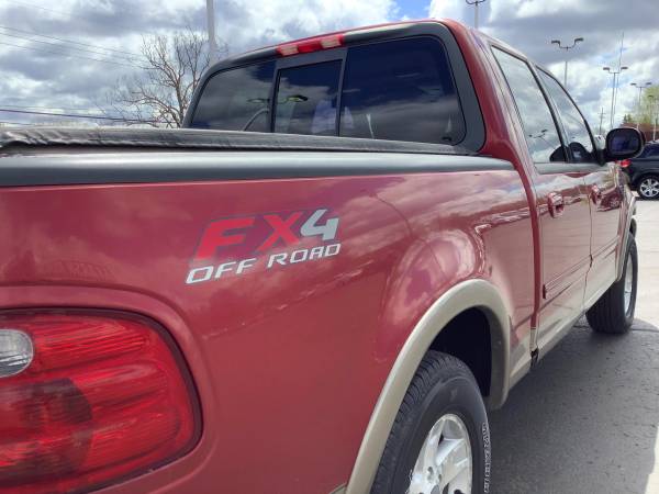 Reliable! 2002 Ford F-150! 4x4! Lariat! Crew Cab! Clean Carfax! for sale in Ortonville, MI – photo 12