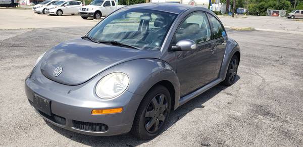 Volkswagen New Beetle 2007 one owner - cars & trucks - by dealer -... for sale in Indianapolis, IN – photo 8
