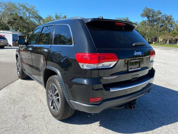 2017 Jeep Grand Cherokee Limited 4x2 4dr SUV - cars & trucks - by... for sale in TAMPA, FL – photo 9