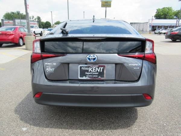 2019 Toyota Prius XLE - - by dealer - vehicle for sale in Evansville, IN – photo 9