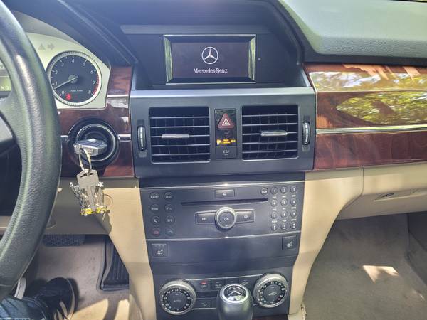 2010 Mercedes GLK 350 4Matic Low miles Excellent Condition - cars & for sale in Henrico, VA – photo 17