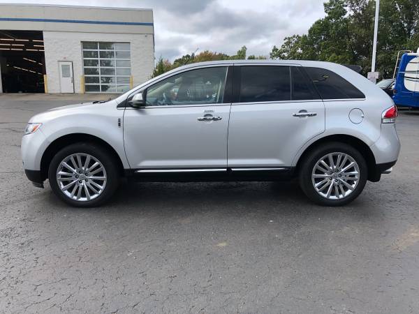 Very Nice! 2013 Lincoln MKX! AWD! Guaranteed Finance! for sale in Ortonville, MI – photo 2