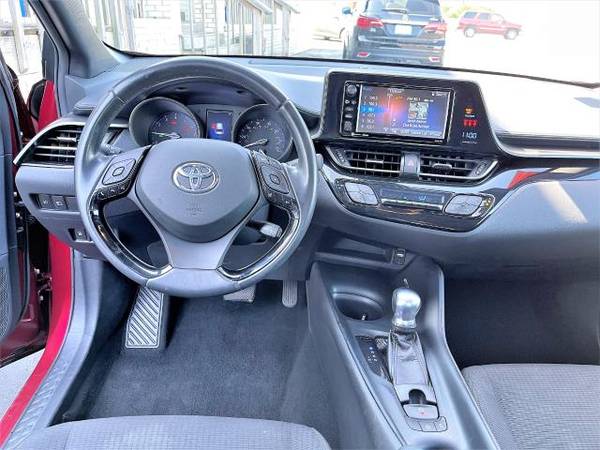 2018 Toyota C-HR XLE FWD (Natl) - - by dealer for sale in NICHOLASVILLE, KY – photo 6