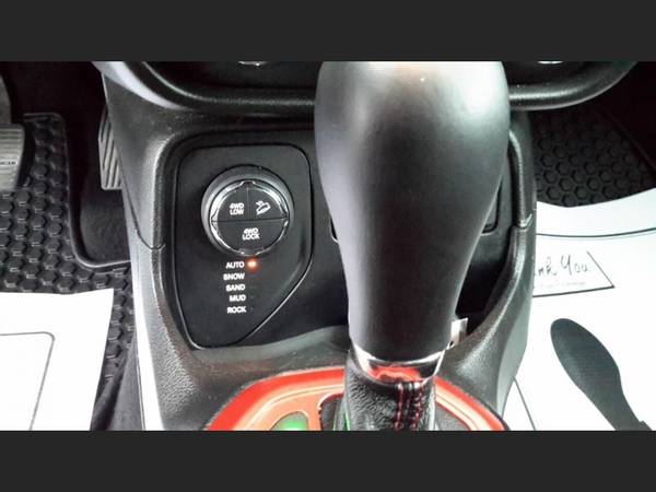 2016 Jeep Renegade Trailhawk 4x4 4dr SUV with - - by for sale in Wakefield, MA – photo 20