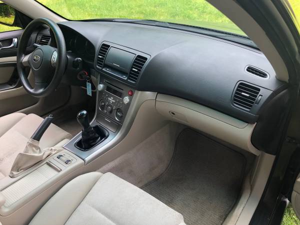 📲 2008 SUBARU OUTBACK "PREMIUM" * RARE 5 SPEED MANUAL * LOADED *CLEAN for sale in Stratford, CT – photo 16