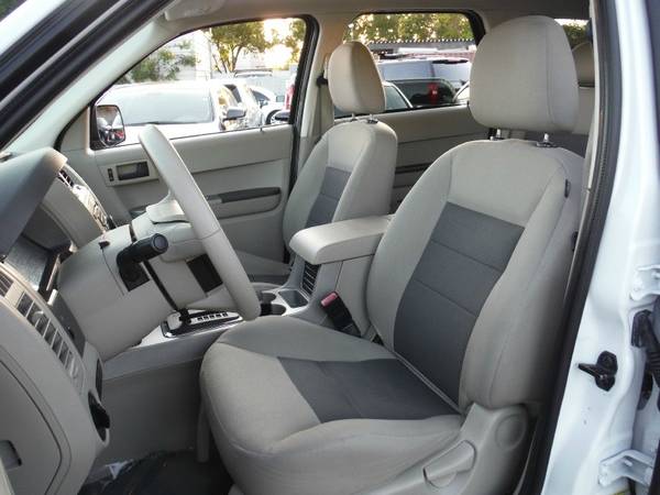 2008 Ford Escape XLT 4WD 113K MILES WITH 19 SERVICE RECORDS for sale in Sacramento , CA – photo 9