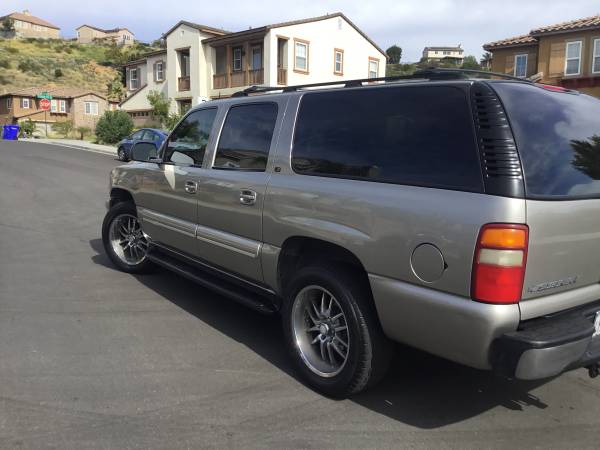 2003 Chevy suburban limited low miles 3rd row seat, great four for sale in San Diego, CA – photo 3