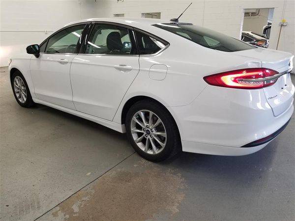 2017 Ford Fusion SE FWD -EASY FINANCING AVAILABLE for sale in Bridgeport, CT – photo 6