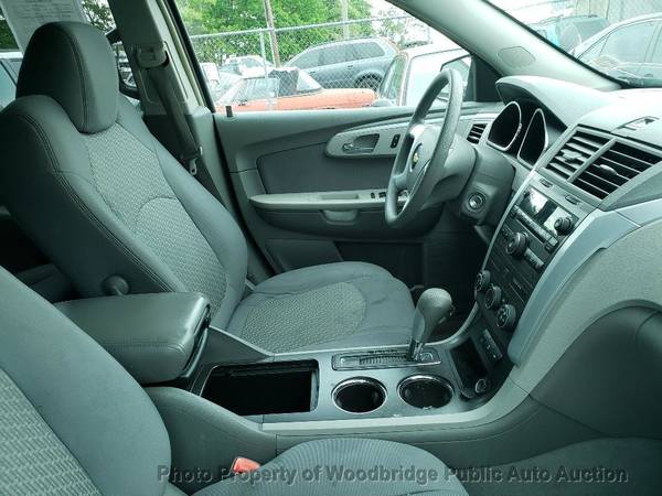 2009 Chevrolet Traverse FWD 4dr LS Gray - - by for sale in Woodbridge, District Of Columbia – photo 3