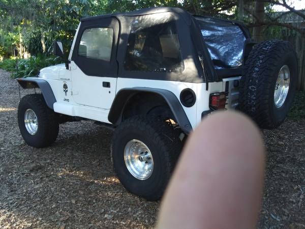2001 Jeep Wrangler TJ 4.0L 5spd on 35's - cars & trucks - by owner -... for sale in SAINT PETERSBURG, FL – photo 4