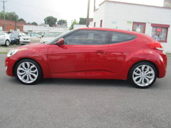 2013 Hyundai Veloster Base **3dr/Sunroof/Cold AC & Clean Title** -... for sale in Roanoke, VA – photo 8