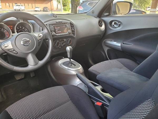 ⭐️ 2017 Nissan Juke S - with ONLY 18k Miles!!!⭐️ - cars & trucks -... for sale in Pensacola, FL – photo 2