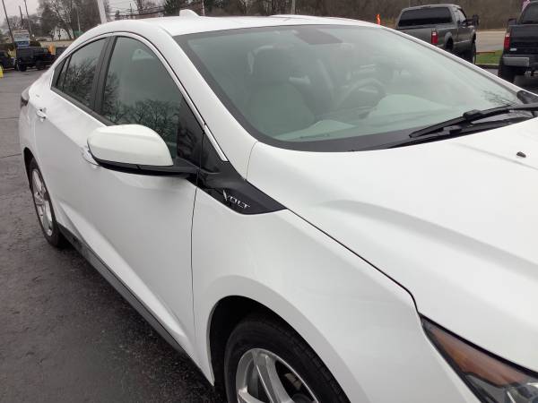 Low Mileage! 2017 Chevy Volt! One Owner! - cars & trucks - by dealer... for sale in Ortonville, MI – photo 15