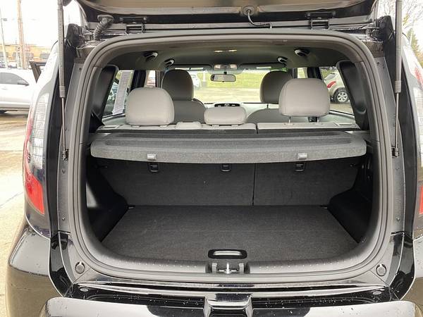 2016 Kia Soul 4d Hatchback - - by dealer - vehicle for sale in Cincinnati, OH – photo 22
