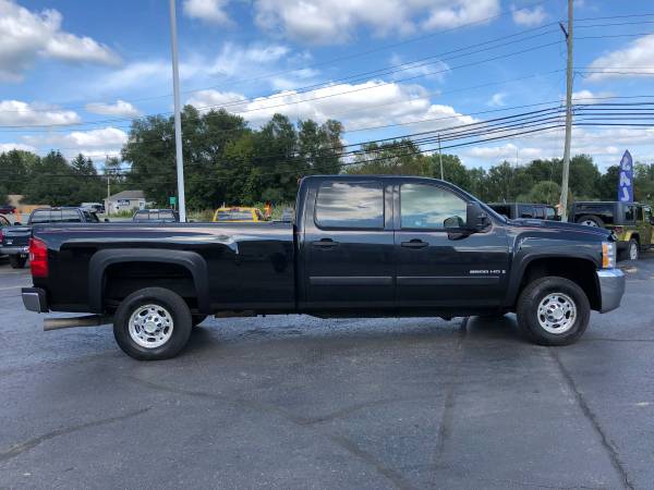 One Owner! 2007 Chevy Silverado 2500HD! 4x4! Crew Cab! Diesel! Sharp! for sale in Ortonville, OH – photo 6