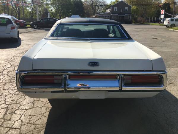 1972 Ford LTD 4dr LOW MILES NO RUST HERE! - - by for sale in Painesville , OH – photo 6