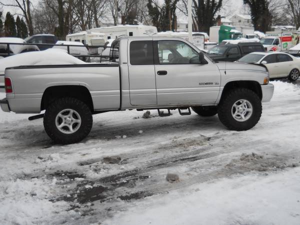 2001 DODGE RAM 1500 EXTENDED CAB 4 DR, LONG BED, NEXT TO NEW - cars for sale in Lancaster, PA – photo 2