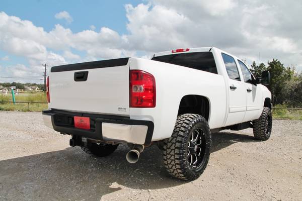 2014 CHEVROLET 2500 LT 4x4 - LOW MILES- DIESEL- COGNITO- NEW 20s &... for sale in Liberty Hill, IN – photo 12
