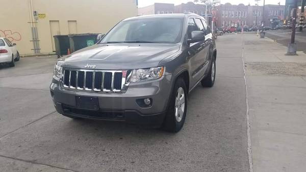 2012 JEEP GRAND CHEROKEE Leather Seats, Two Sun Roof, Backup Camara for sale in Bronx, NY – photo 4
