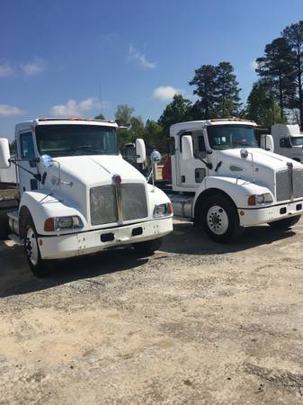 Single Axle Day Cab - - by dealer - vehicle automotive for sale in Cullman, GA – photo 3