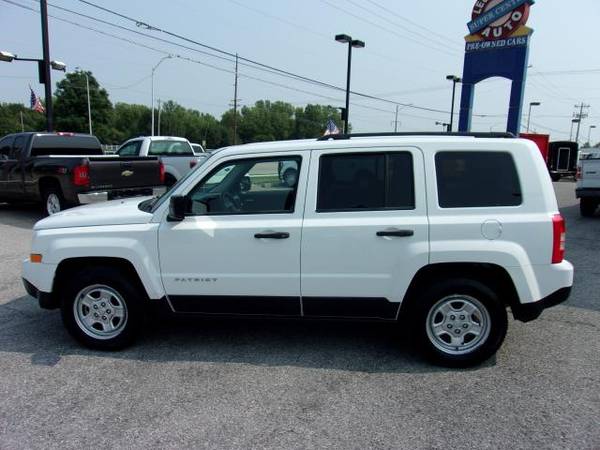 2014 Jeep Patriot FWD 4dr Sport - cars & trucks - by dealer -... for sale in Bethany, OK – photo 8