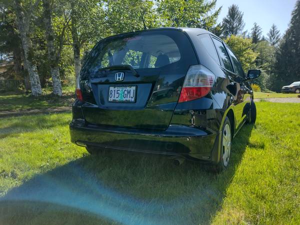 Very Clean 2013 Honda Fit Hatchback for sale in Astoria, OR – photo 11