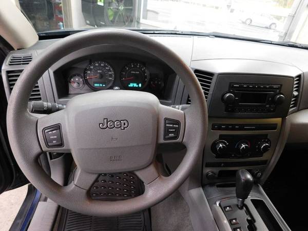 2005 Jeep Grand Cherokee Laredo - - by dealer for sale in Airport Motor Mile (Alcoa), TN – photo 14