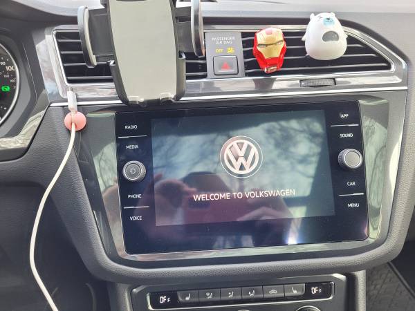 2018 Volkswagen Tiguan SE 4motion - cars & trucks - by owner -... for sale in Lynchburg, VA – photo 4