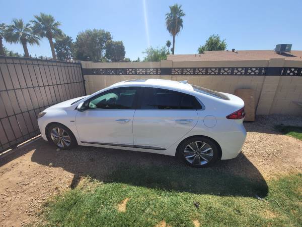 Cleanest Hybrid for sale in Phoenix, AZ – photo 4