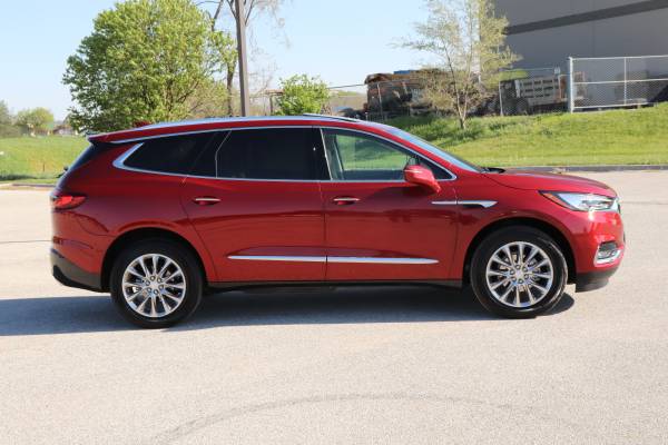 2020 Buick Enclave Essence 9K MILES ONLY - - by for sale in Omaha, NE – photo 7