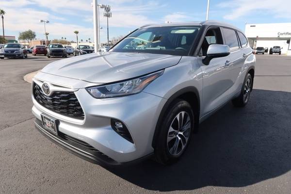 2020 Toyota Highlander XLE - First Time Buyer Programs! Ask Today! for sale in Peoria, AZ – photo 3