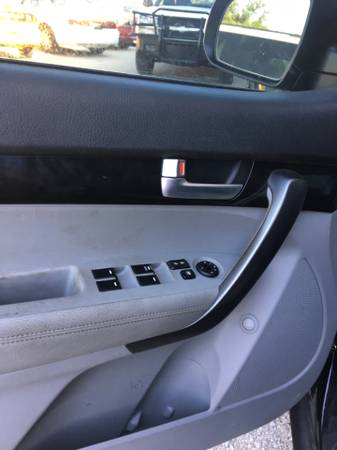 2014 Kia Sorento 2WD 4dr I4 LX for sale in Rossville, KS – photo 4