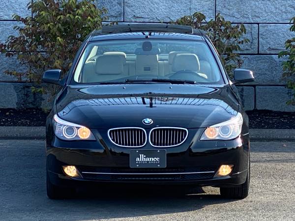 2010 BMW 528i xDrive - navigation, moonroof, heated leather,... for sale in Middleton, MA – photo 2