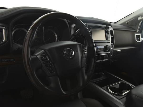 2017 Nissan Titan Crew Cab Platinum Reserve Pickup 4D 5 1/2 ft pickup for sale in Atlanta, GA – photo 2