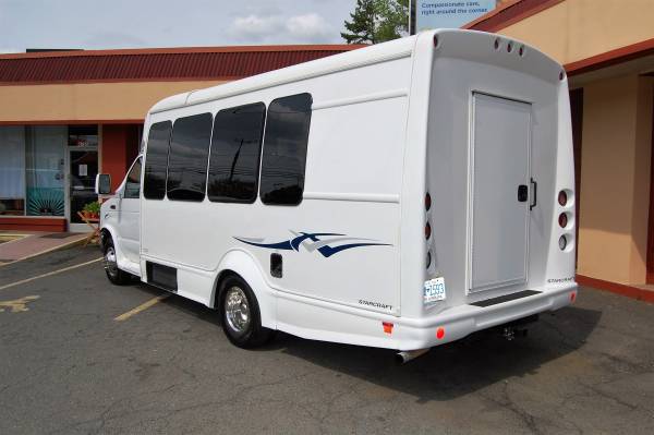 VERY NICE 15 PERSON MINI BUS....UNIT# 5646T for sale in Charlotte, NC – photo 4