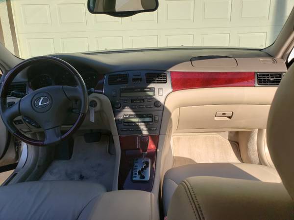 2003 Lexus ES 300 Like New Excellent Condition for sale in Thousand Oaks, CA – photo 7