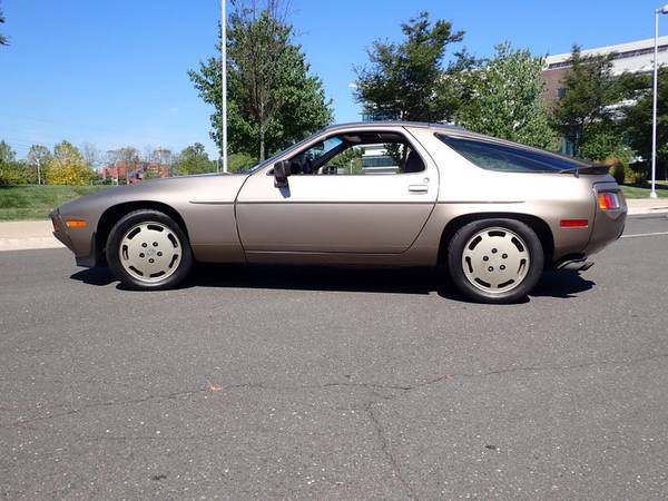 1984 Porsche 928S - - by dealer - vehicle automotive for sale in East Hartford, CT – photo 3