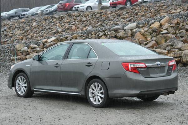 2012 Toyota Camry Hybrid XLE - - by dealer for sale in Naugatuck, CT – photo 5