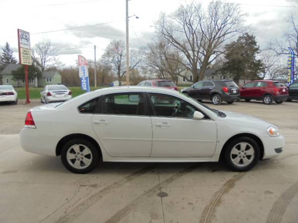 2011 Chevy Impala LT**2 Owner/New Tires/94K**{www.dafarmer.com} for sale in CENTER POINT, IA – photo 2