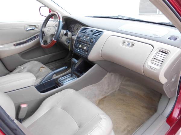 2001 Honda Accord EX V6 sedan - - by dealer - vehicle for sale in Wilmington, OH – photo 10