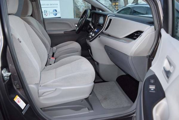 2019 Toyota Sienna LE Automatic Access Seat FWD 7 - cars & for sale in Denver, NM – photo 14