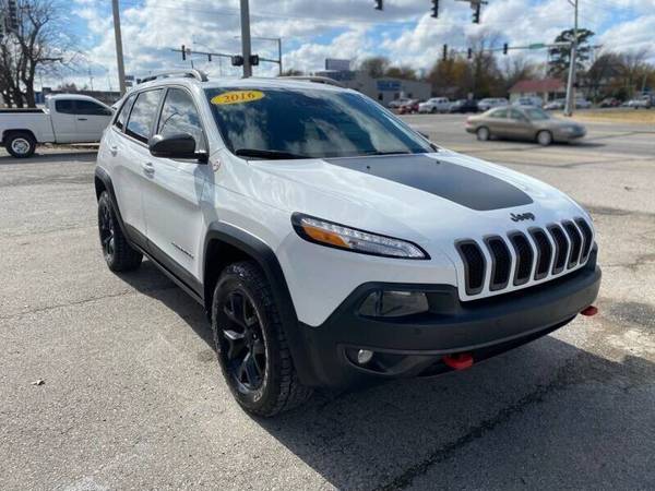 2016 JEEP CHEROKEE ++ 4X4 ++ REFERRAL PROGRAM ++ FINANCING ++ - cars... for sale in Lowell, AR – photo 3