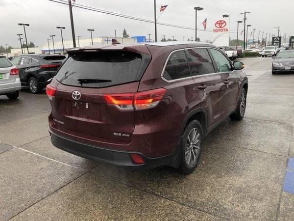 2018 Toyota Highlander XLE CALL/TEXT - cars & trucks - by dealer -... for sale in Gladstone, OR – photo 5