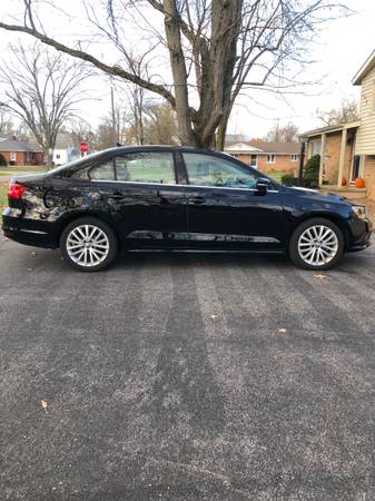 2015 VW Jetta SE W/ Connectivity - cars & trucks - by owner -... for sale in Hamler, OH – photo 4